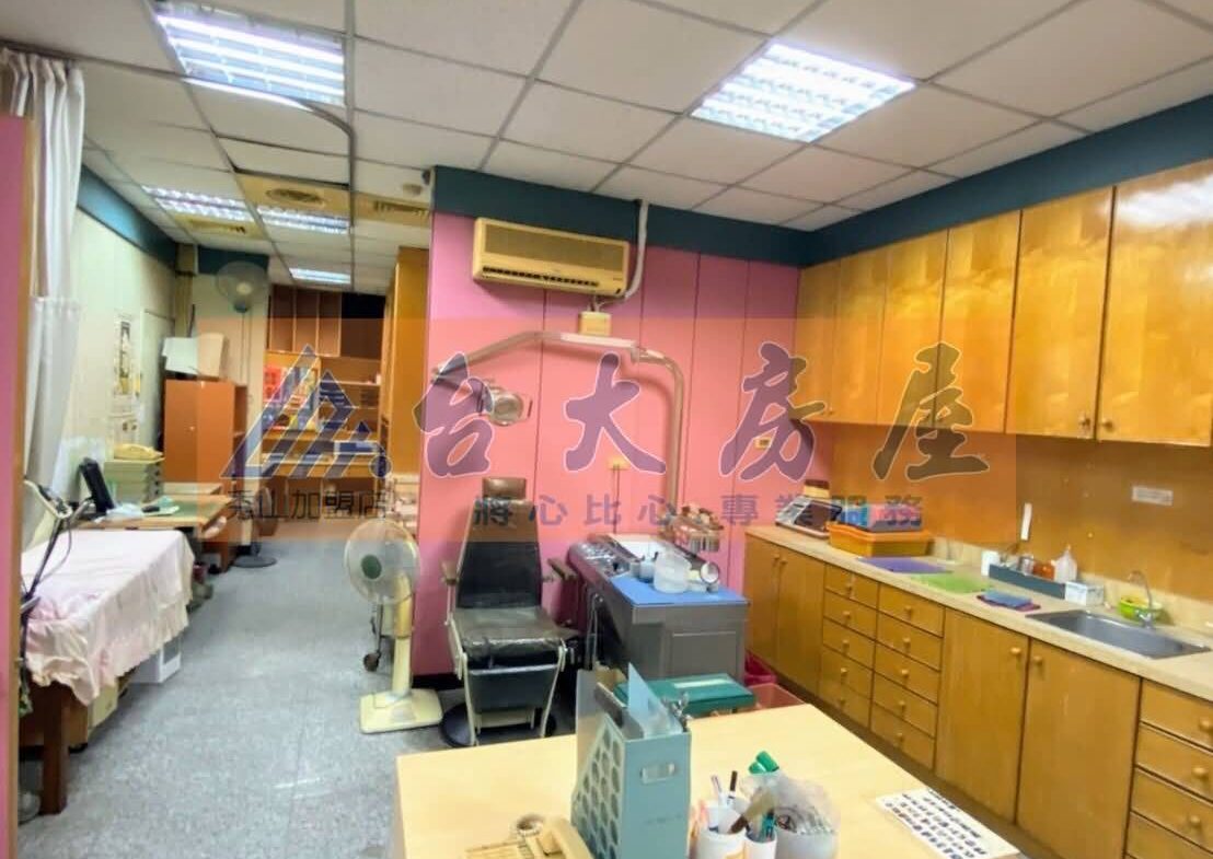 大三園店面室內